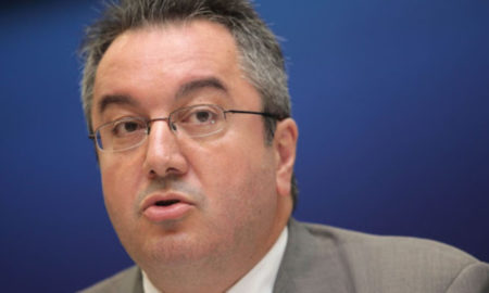 Ηλίας Μόσιαλος:«Επικίνδυνο εγχείρημα η ανοσία της αγέλης»