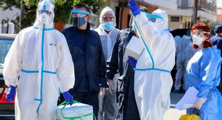 Κορονοϊός: Ως και 50.000 τα ενεργά κρούσματα, σύμφωνα με καθηγητή Πνευμονολογίας