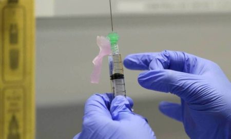 Νέα θεραπεία για κορονοϊο: Κοκτέιλ αντισωμάτων από ελληνοαμερικανική εταιρεία