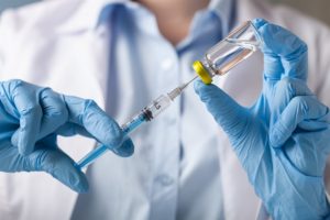 Κορονοϊός: To εμβόλιο Pfizer φτάνει στην Ευρώπη στο τέλος του 2020