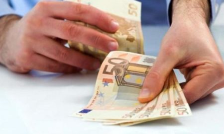 Lockdown: Πότε δίνεται το επίδομα 800 ευρώ και τι προβλέπεται για το δώρο Χριστουγέννων