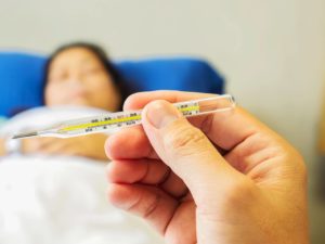 Νέα μελέτη για ασθενείς με κορονοϊο: «Μολύνουν τα μισά μέλη της οικογένειάς του»