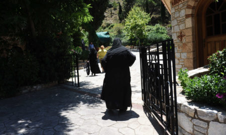 Έξαρση κορονοϊού στον Κλήρo: 9 μοναχές θετικές στον ιό!