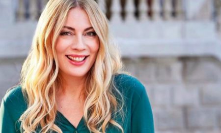 Σμαράγδα Καρύδη: Το baggy παντελόνι της μας άρεσε πολύ!