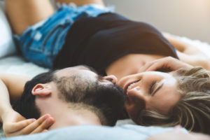 Έρευνα: Αφροδιακή επίδραση η είδηση για το εμβόλιο κατά του κορονοϊού