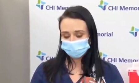 Εμβόλιο κορονοϊού: Γιατί λιποθύμησε νοσοκόμα αφού το έκανε;