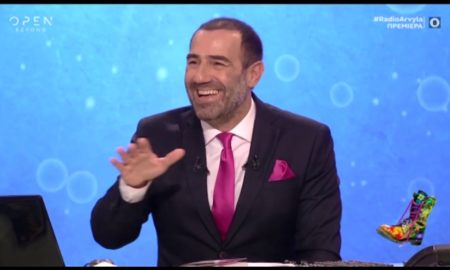 Ράδιο Αρβύλα: Επέστρεψαν και σατιρίζουν το ταξίδι του Τσιτσιπά στο Ντουμπάι