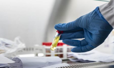 Ρωσικό εμβόλιο σε σπρέι: Θετικά τα πρώτα αποτελέσματα για τη δράση κατά του κορονοϊού