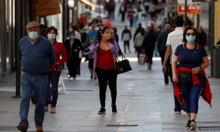 Ισπανία: Τα κρούσματα εκτοξεύονται αλλά η κυβέρνηση αποκλείει την καραντίνα