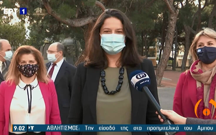 Νίκη Κεραμέως για άνοιγμα σχολείων: «Συζητάμε για την επαναλειτουργία όλων των δομών»