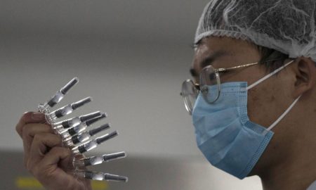 Μόσιαλος: «Να περιμένουμε τις διευκρινήσεις των Νορβηγών για τους θανάτους μετά τον εμβολιασμό κατά του κορονοϊού»