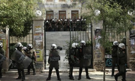 Αντώνης Τζαμακόπουλος: H ειρωνεία για την αστυνομία στα πανεπιστήμια και οι αντιδράσεις στο Twitter