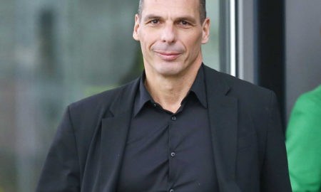 Βαρουφάκης: «Η Σοφία Μπεκατώρου γκρέμισε το τείχος σιωπής που επιβάλλει η πατριαρχία»
