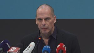 Γιάννης Βαρουφάκης: «Η πανδημία θα αφήσει μόνιμα θύματα στον οικονομικό τομέα»