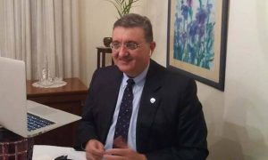 Αθανάσιος Εξαδάκτυλος: «Να κλείσουν άμεσα τα σχολεία όλων των βαθμίδων»