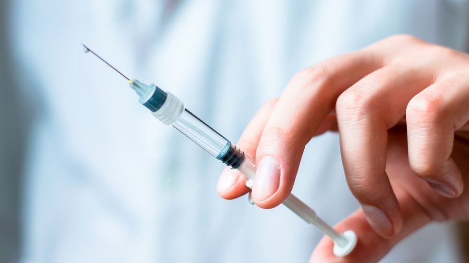 Εμβόλιο των Pfizer – BioNTech: Μια μόνο δόση μειώνει τον κίνδυνο μετάδοσης της covid-19