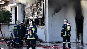 Περιστέρι: Φωτιά σε φανοποιείο
