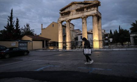 Βατόπουλος: «Οι μεταλλάξεις θα κρίνουν το μέλλον του lockdown»