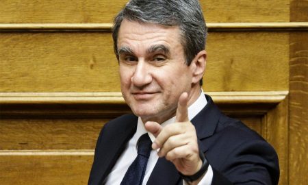 Αντρέας Λοβέρδος: «Να αλλάξουν εργασία όσοι από τον υγειονομικό τομέα δεν θέλουν να εμβολιαστούν»