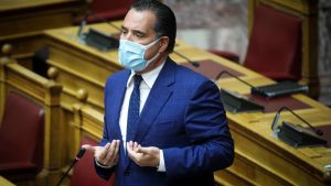 ΣΥΡΙΖΑ για Άδωνι Γεωργιάδη: «Οι περιορισμοί ισχύουν μόνο για τους πολίτες υπό την απειλή πρόστιμων ή ξυλοδαρμού;»