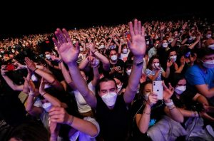 Βαρκελώνη: Συναυλία με 5.000 θεατές - Ένα πείραμα που ανοίγει το δρόμο και σε άλλες μουσικές εκδηλώσεις;