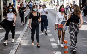 Πιο αυστηρό lockdown: Χιλιομετρικό όριο στα ψώνια - Περιορισμοί στον κωδικό 6