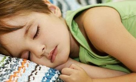 Παιδί: Για ποιόν λόγο έρχεται στη μέση της νύχτας στο κρεβάτι σας