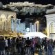 Καθηγητής Πνευμονολογίας: «Να ανοίξουν οι μικρές επιχειρήσεις - Δεν υπάρχει σωτηρία αν μαζευόμαστε ομαδικά στις πλατείες