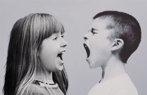Επιθετικότητα: Βοηθήστε το παιδί σας να διαχειριστεί τον θυμό του