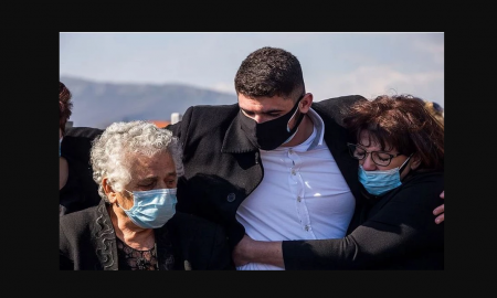 Γιος Γιώργου Καραϊβάζ: «Πιστεύω πως ο πατέρας μου θα συγχωρούσε ακόμη και τους δολοφόνους»