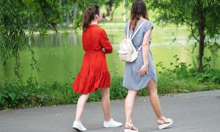 Αθηνά Λινού: «Λάθος απόφαση που κλείσαμε τους πολίτες σπίτι»