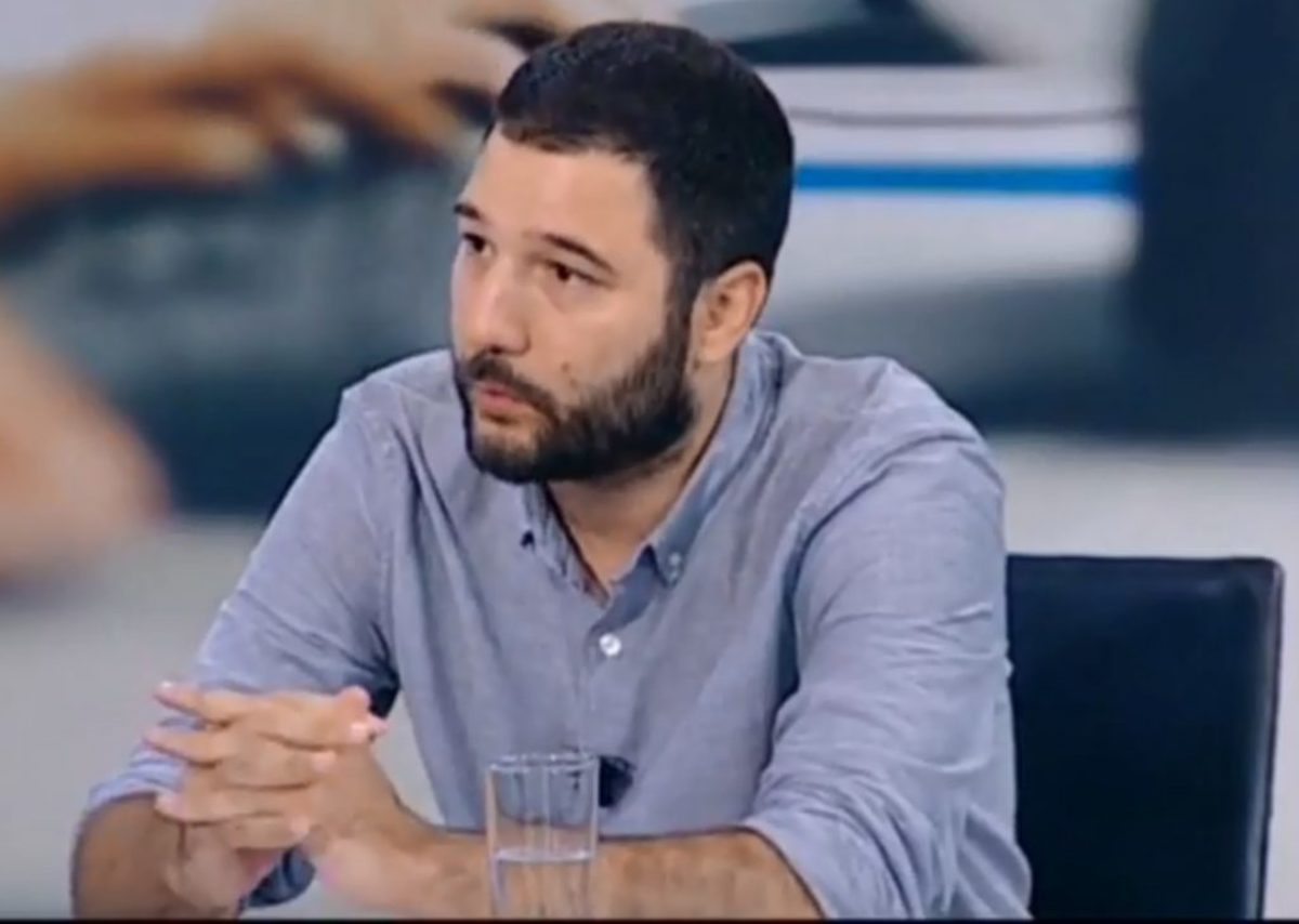 ΣΥΡΙΖΑ: «Να καταργηθεί η ανοησία του sms για έναν περίπατο»