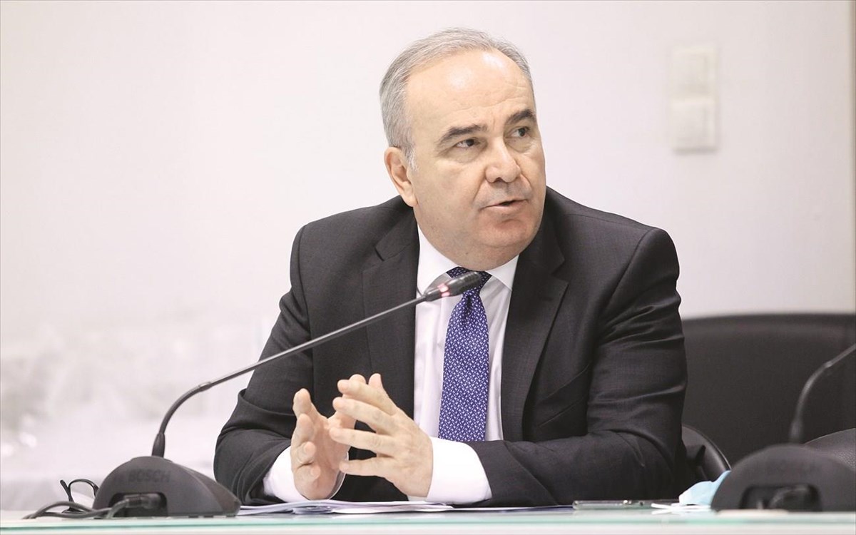 Νίκος Παπαθανάσης: «Δεν θεωρώ ότι υπάρχει κυβέρνηση που θέλει να έχει κλειστή την οικονομία»
