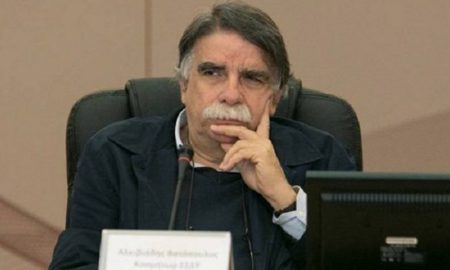 Βατόπουλος: «Οι πιθανότητες να πάθεις κάτι από το εμβόλιο είναι λιγότερες από το να σε χτυπήσει κεραυνός»