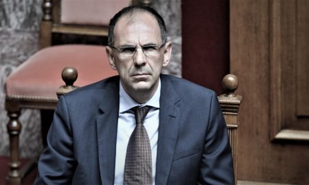 Γεραπετρίτης: «Αν όλα πάνε καλά, θα καταργηθεί η απαγόρευση κυκλοφορίας το βράδυ»