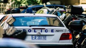 Γλυφάδα: Απίστευτη εξέλιξη με πολίτες να συλλαμβάνουν διαρρήκτη!